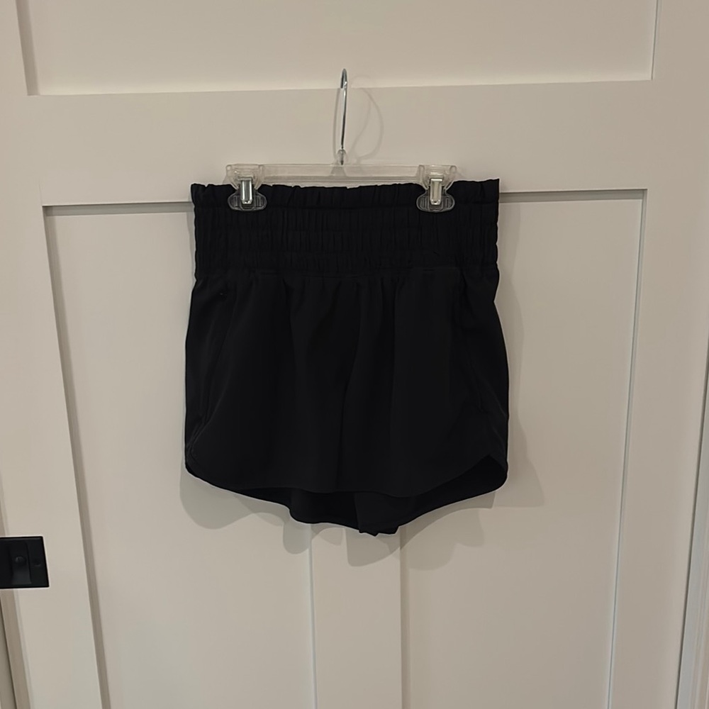 Abercrombie YPB motion TEK unlined high-rise workout short